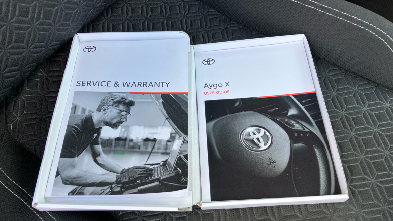 Toyota Aygo X 1.0 VVT-i Edge 5dr Petrol Hatchback